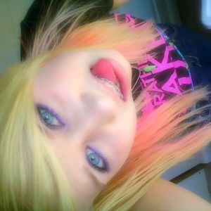 Meet your Posher, Jade